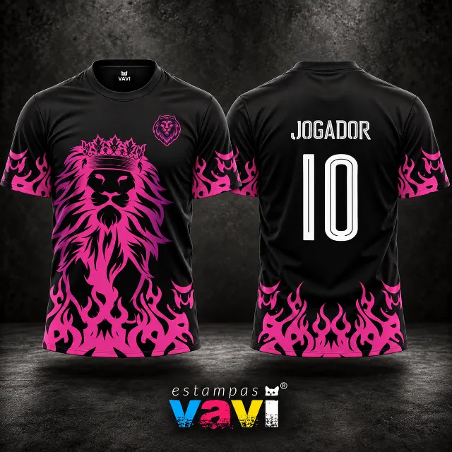 Leão Coroado Magenta com Chamas sobre Preto