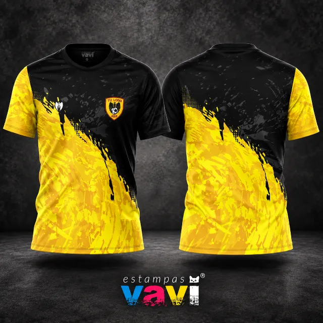 Uniforme Preto com Chamas Amarelas