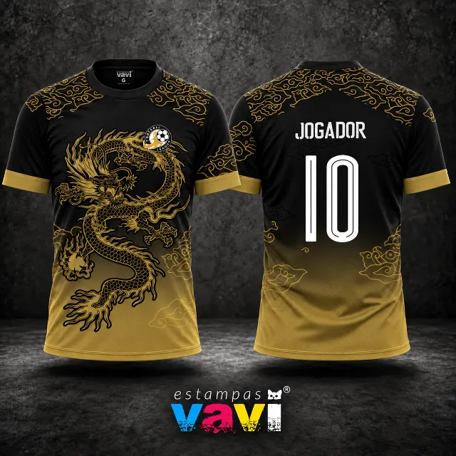 Dragão Dourado com Nuvens e Degradê sobre Preto