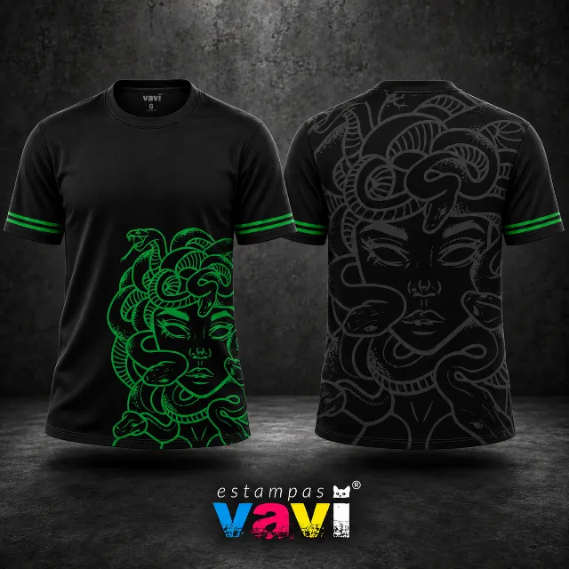 Medusa Verde com Serpentes Cinza sobre Preto