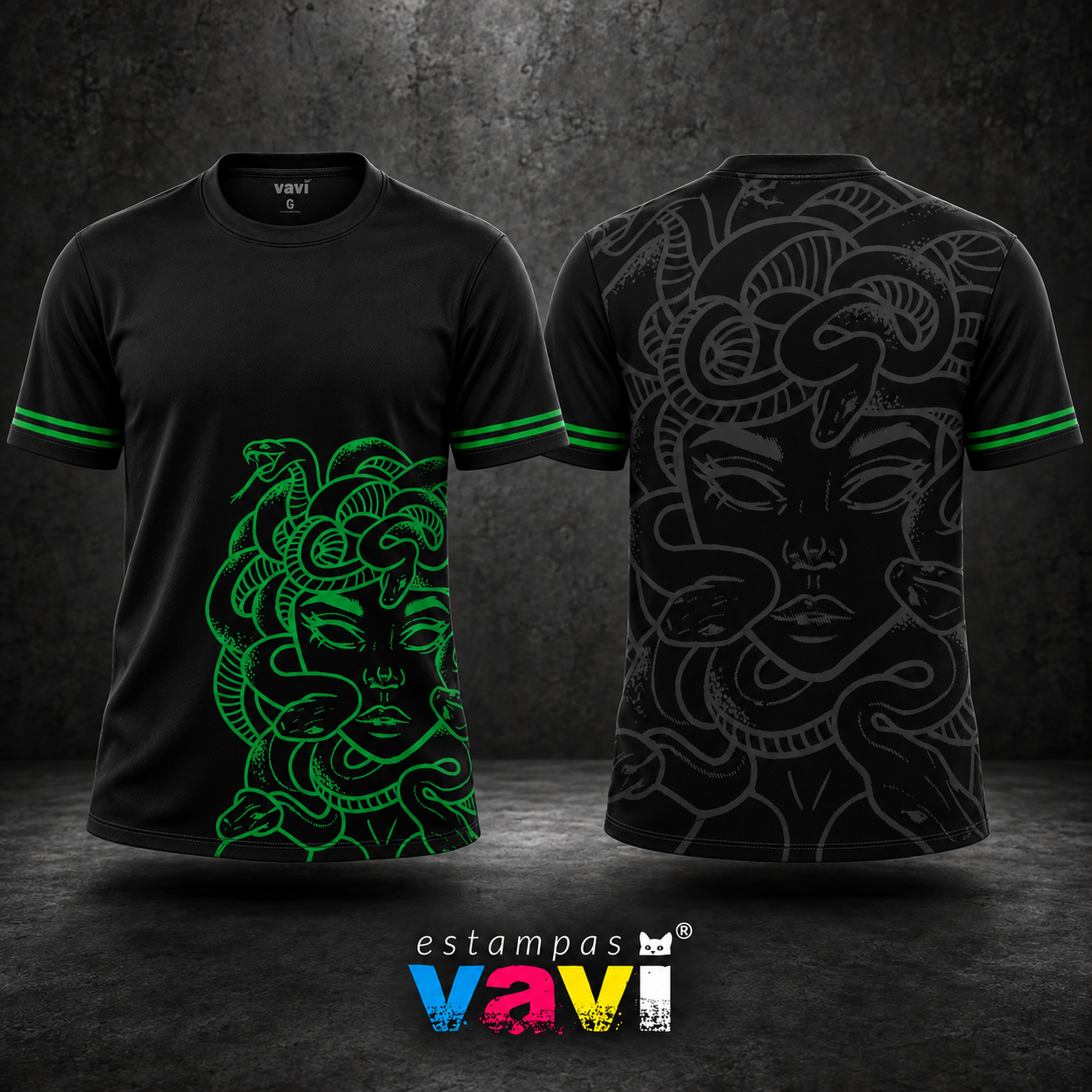 Medusa Verde com Serpentes Cinza sobre Preto