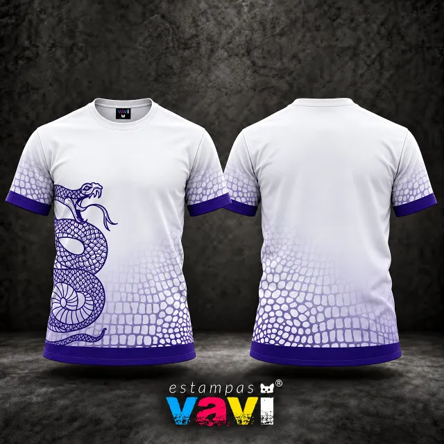 Serpente Roxa com Escamas em Degradê sobre Branco - Sem escudo, nome ou número; serpente em escala ampliada; escamas e faixas roxas preservadas.