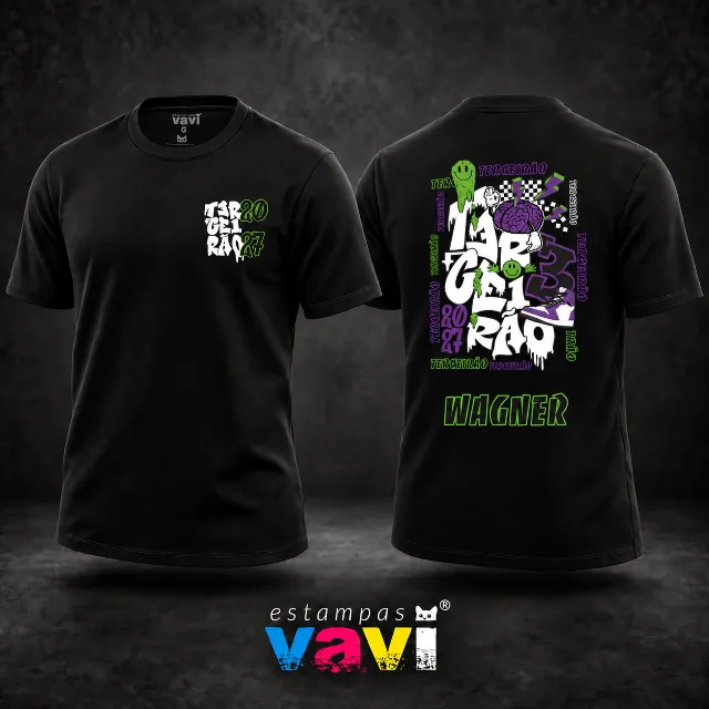 Cérebro Roxo com Smiles Verdes e Tênis